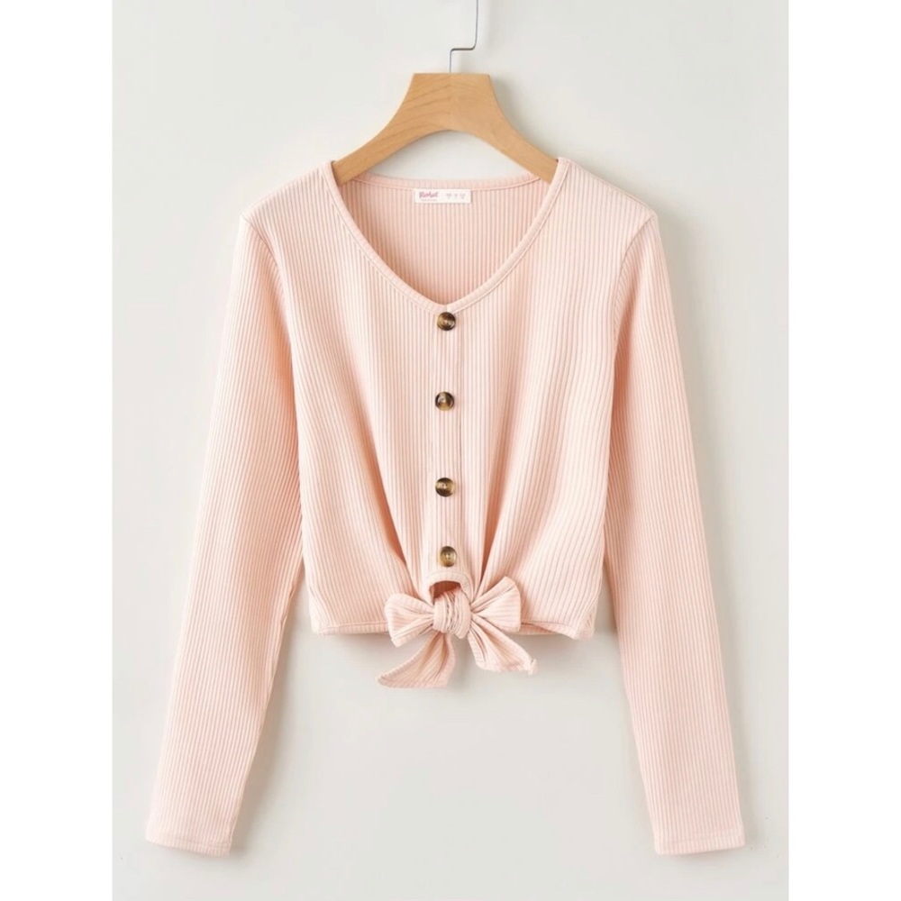 SOLID KNOT BUTTON FRONT TEE